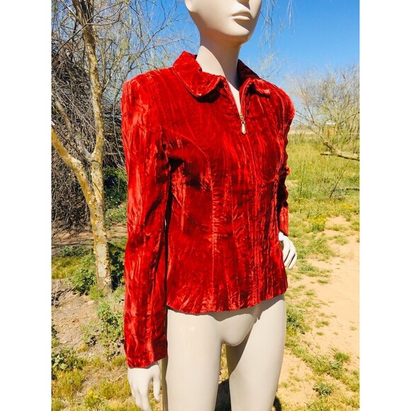 Vintage 90s Cache Gothic Red Crushed Velvet High Shoulder Zip-Up Jacket Size 4 - Picture 4 of 7